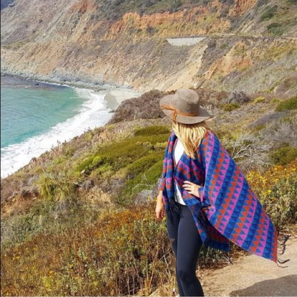 Multicolor geometric poncho